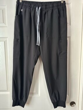 Women’s Black Jogger Scrub Pants with Drawstring- MedGear